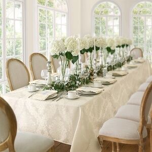 Elrene Barcelona Damask Tablecloth – 60" x 84" – White – NWT